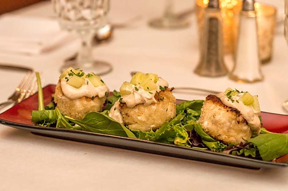 Terrace Inn and 1911 Restaurant