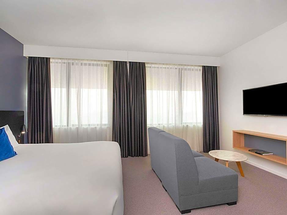 Mantra MacArthur Hotel