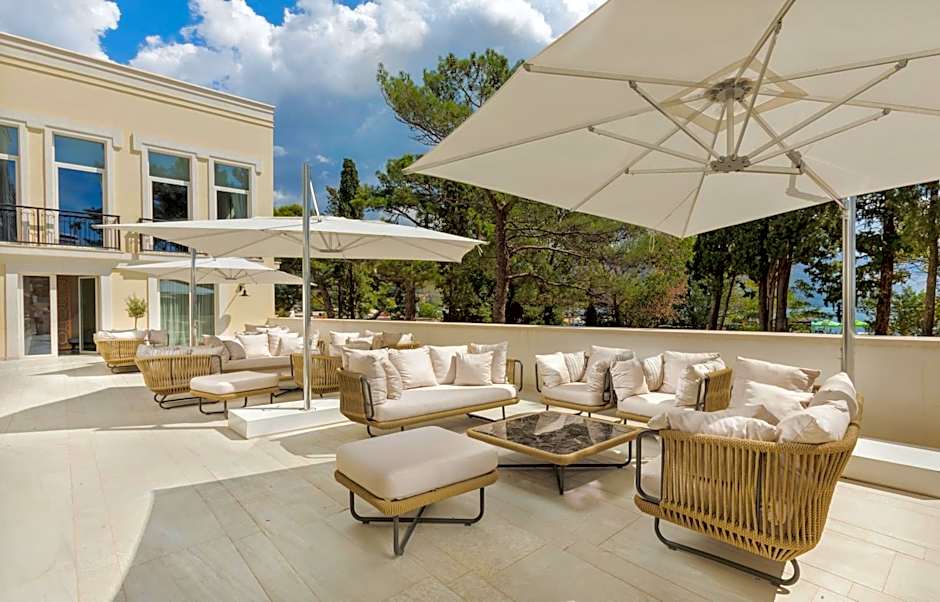 Crowne Plaza Budva by IHG
