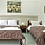 Danaos Hotel