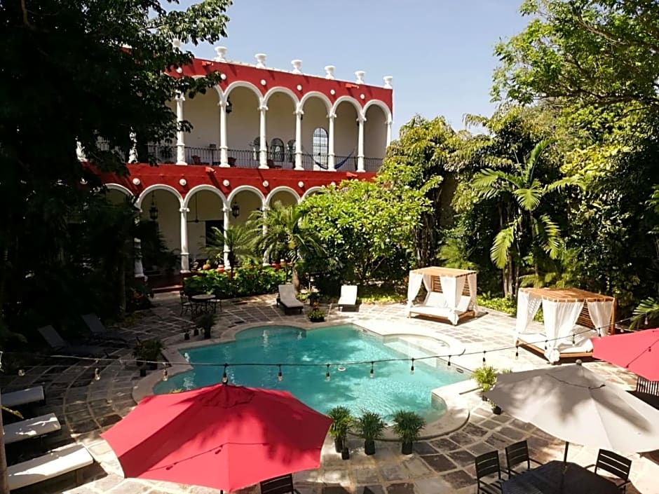 Rent the full Mansion Villa Merida