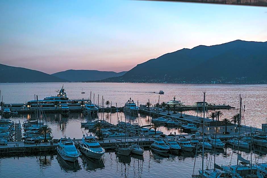 Regent Porto Montenegro By IHG