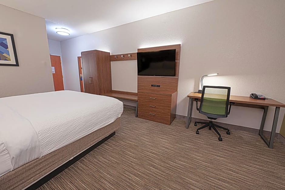 Holiday Inn Express Hotel & Suites East Lansing By IHG