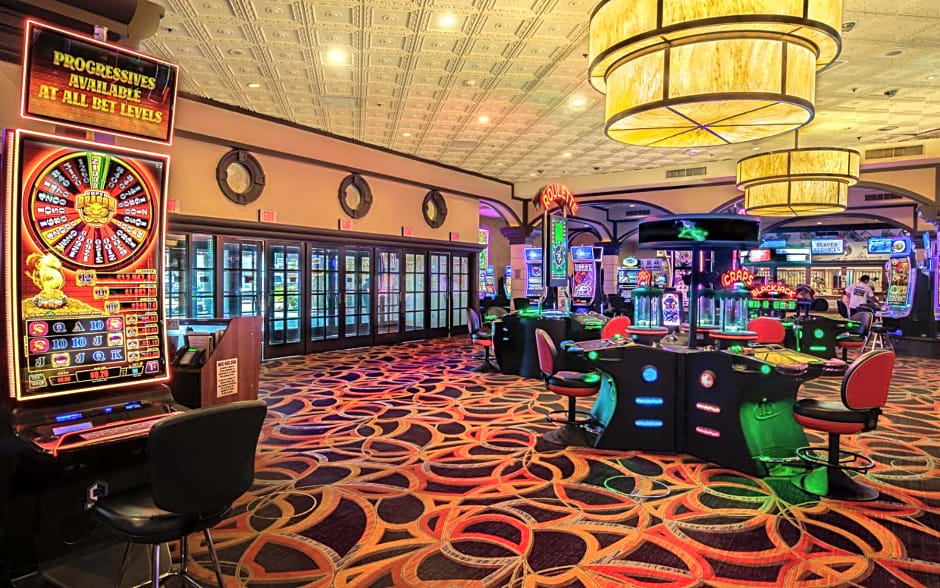 Silver Sevens Hotel & Casino