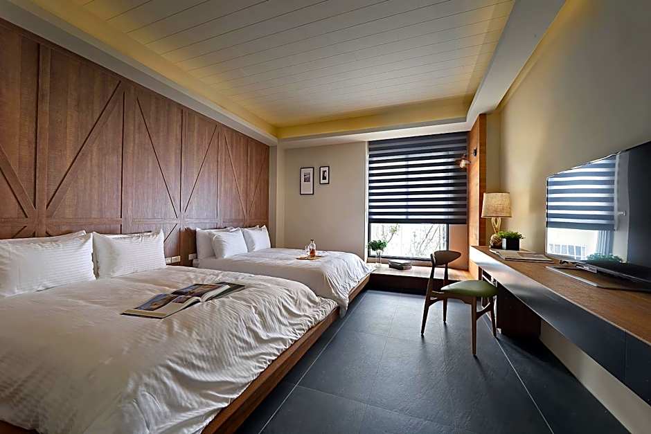Sun Moon Lake Blue Sky Bay B&B