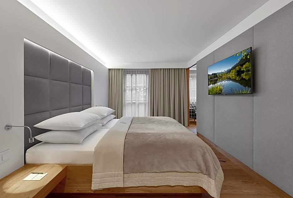 Schwarzer Adler Kitzbuhel - Adults Only