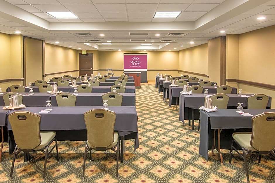 Crowne Plaza Indianapolis-Airport By IHG