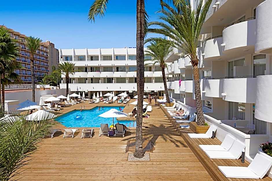 Palmanova Beach Apartments by TRH