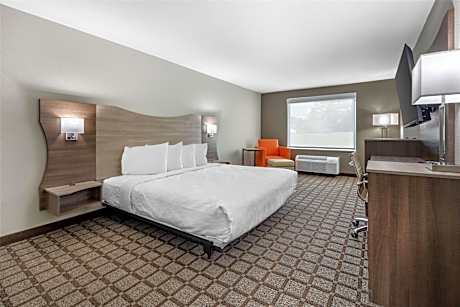 King Room with Roll-In Shower - Disability Access/Non-Smoking