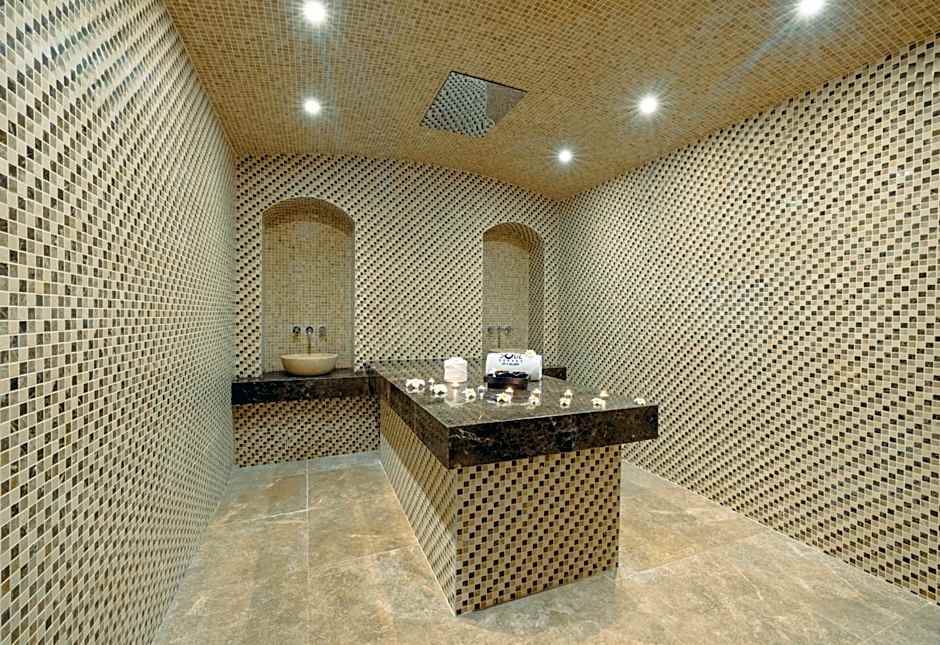 Khalidia Palace Hotel Dubai by Mourouj Gloria