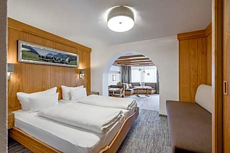 Comfort One-Bedroom Apartment with Balcony