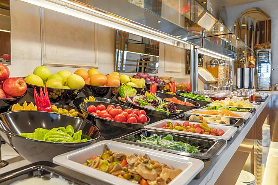 Beethoven Senfoni Hotel