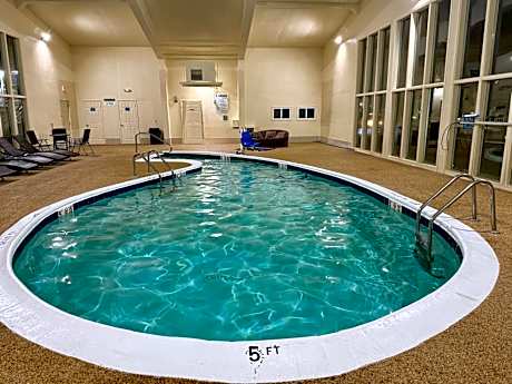 Days Inn by Wyndham West Yarmouth/Hyannis Cape Cod Area