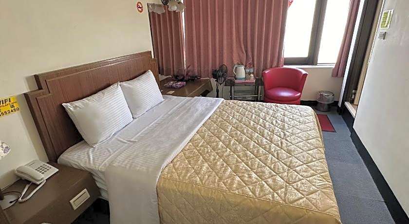 Chian Huei Business Hotel