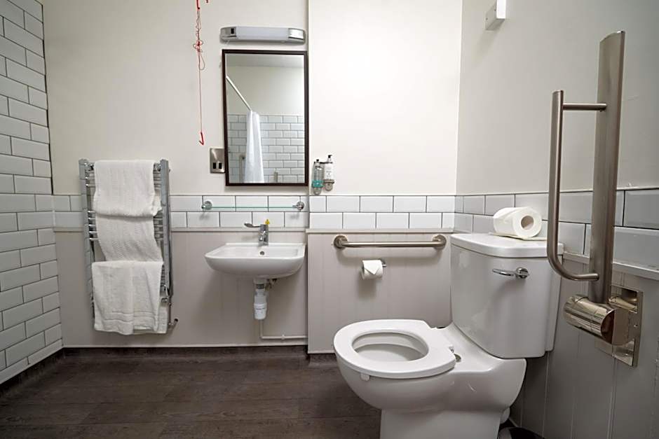 Rockingham Arms By Greene King Inns