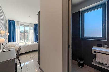 Superior Double or Twin Room with Terrace