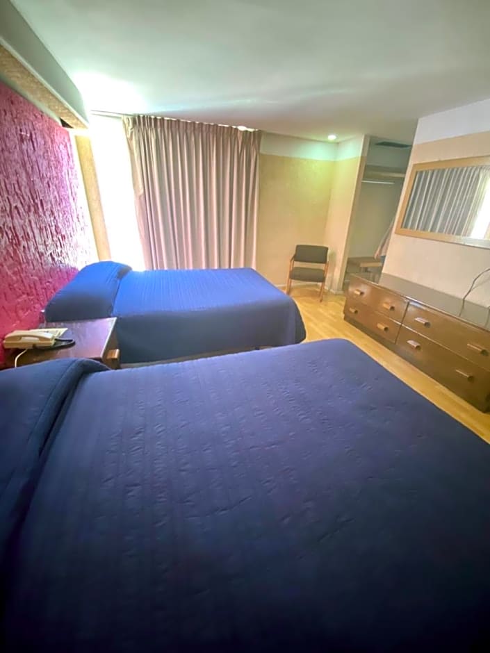 Hotel Zacatecas Courts