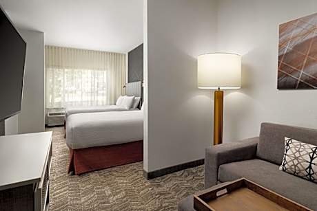 Suite, Multiple Beds (2 Queen Beds and 1 Double Sofa Bed)