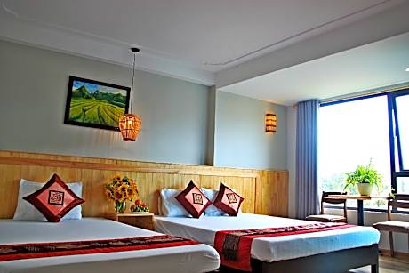 Triple Room with Balcony