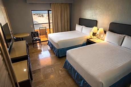 Superior Suite Sea View with Balcony 2 Queen Beds