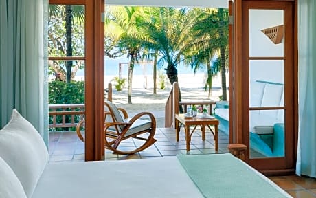 Beachfront Veranda Suite