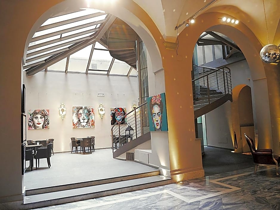 Borghese Palace Art Hotel
