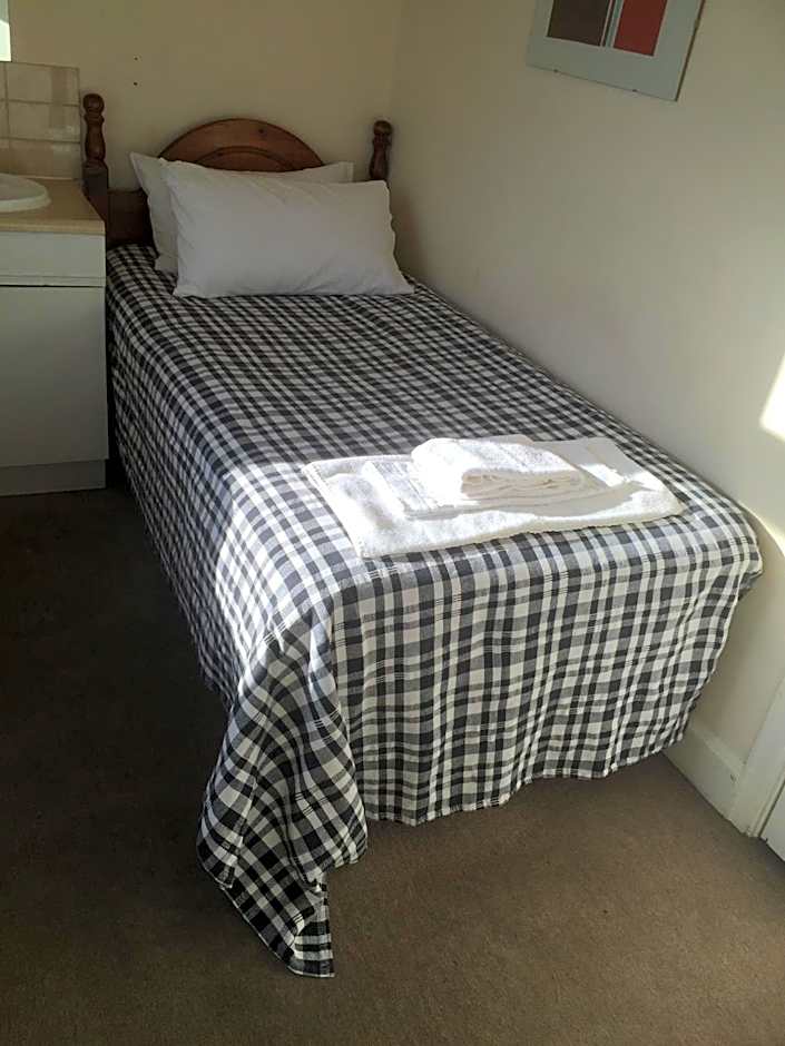 Colnbrook Lodge Guest House