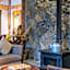 Arro Khampa by Zinc Journey Lijiang
