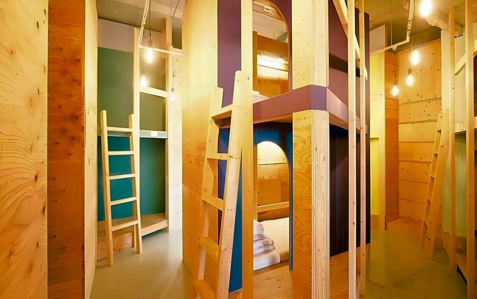 Ishigaki Guesthouse HIVE