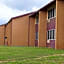 Holiday Lodge & Suites