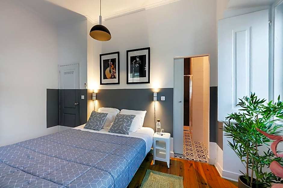 INT Lisbon Suites