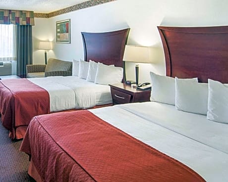 Queen Room with Two Queen Beds - Accessible/Non-Smoking