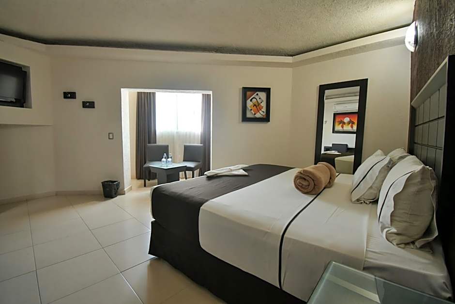 HOTEL PORTONOVO PLAZA GUADALAJARA