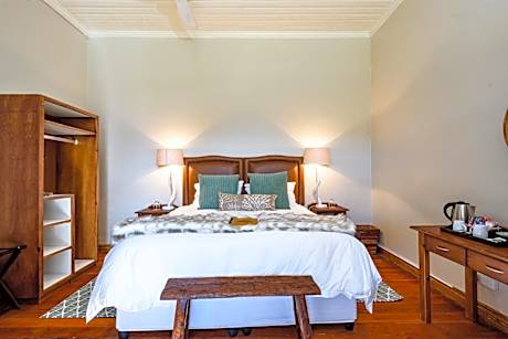 Deluxe Double Room with Bath