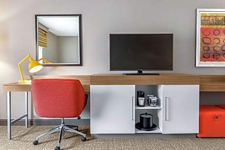 Queen Room with Two Queen Beds - Mobility Access/Non-Smoking
