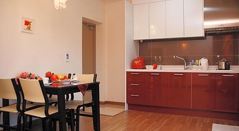 Moonlight Blue Pension