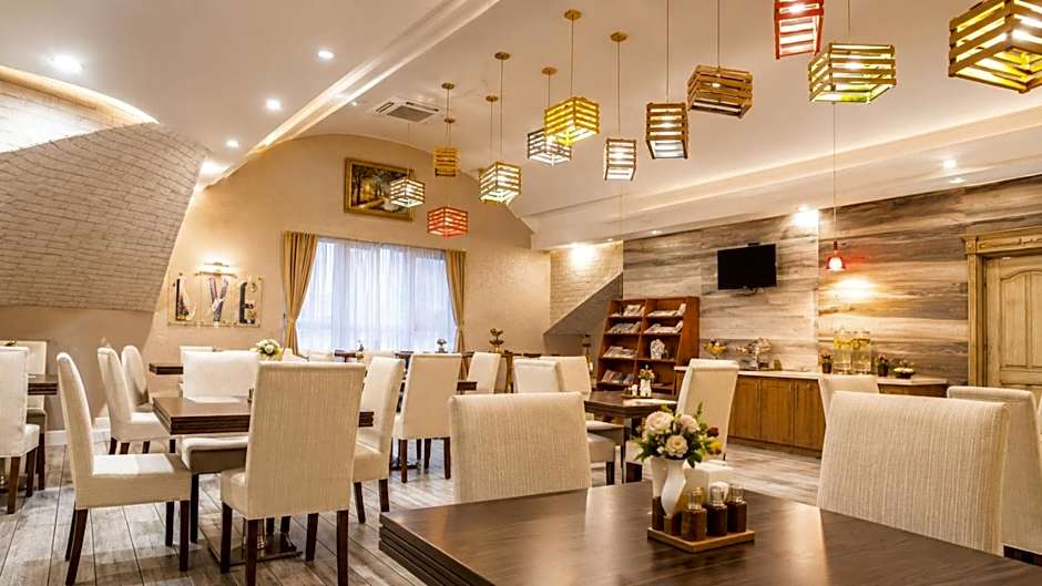 Premier Hotel