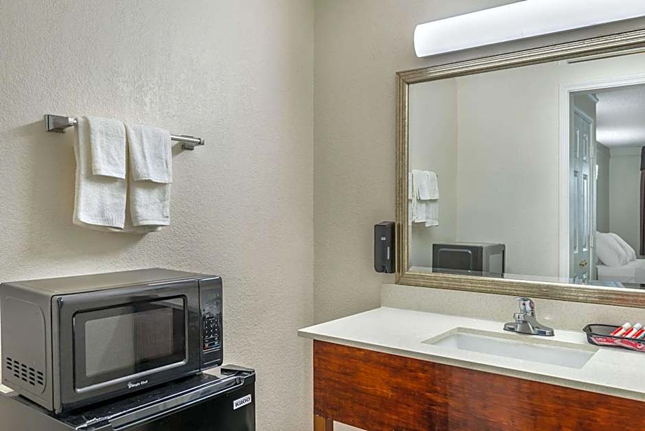 Econo Lodge Richmond-North Chesterfield