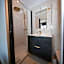 HDG Hôtel Gare de L'Isle Adam Appart's Hotel