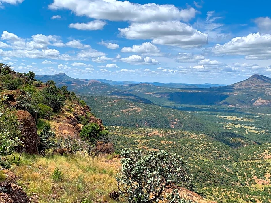 Kransberg Country Lodge Guest Farm