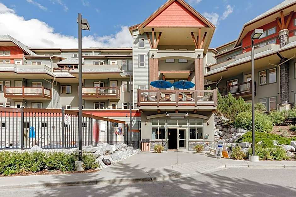 Wolf Mountain Escape