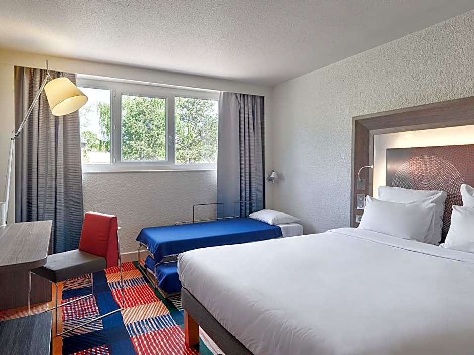 B&B HOTEL Cergy Port 4 étoiles