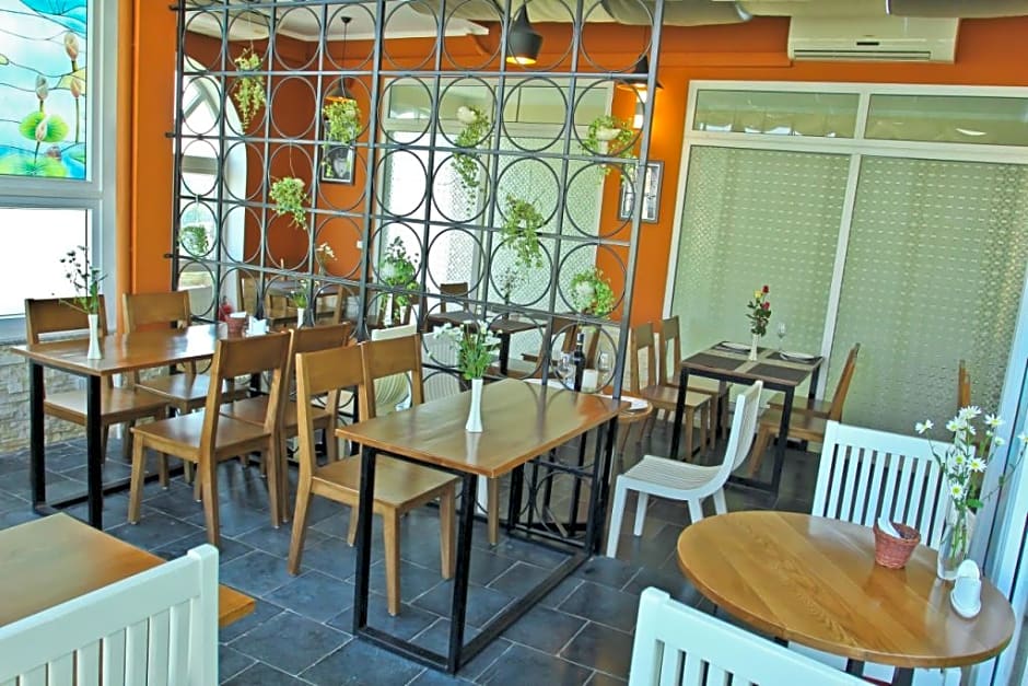 Santa Barbara Hotel & Spa