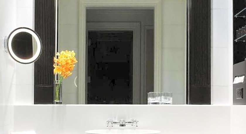 Fifteen Beacon Hotel