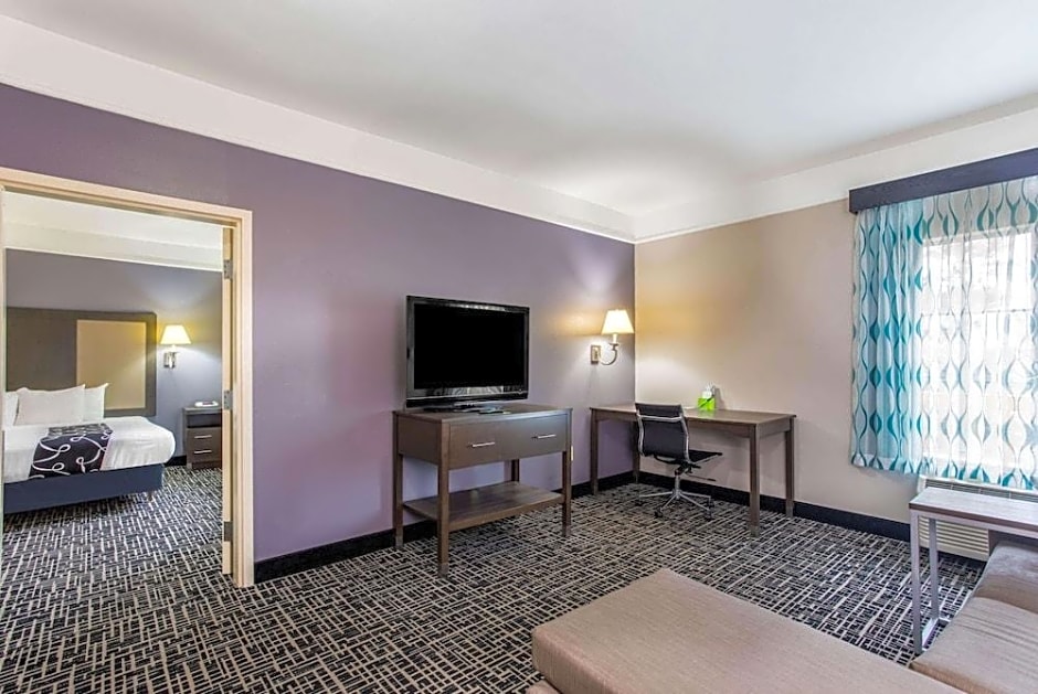 La Quinta Inn & Suites by Wyndham Fultondale