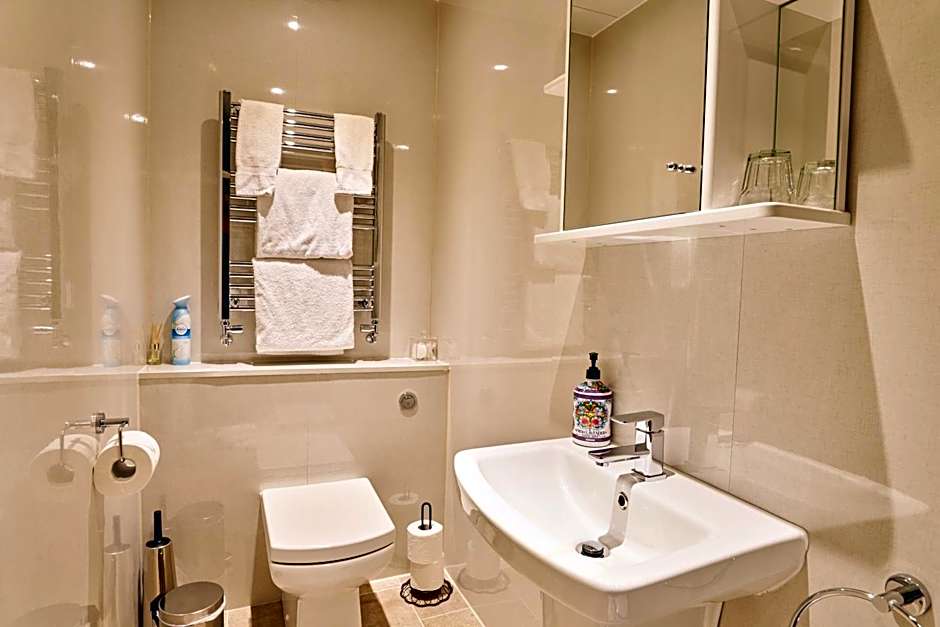 Quilt and Croissants Guest House