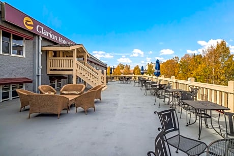 Clarion Hotel & Suites Fairbanks near Ft. Wainwright