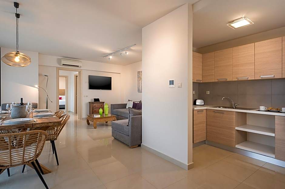 Trianon Luxury Apartments & Suites