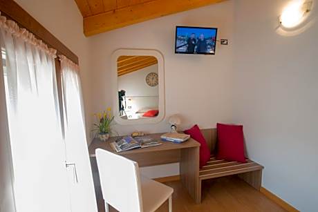 Double or Twin Room with Private Bathroom