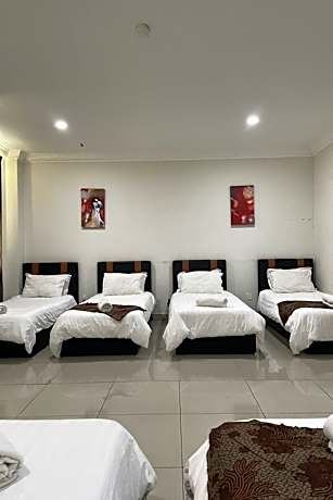 8 Bed Dorm